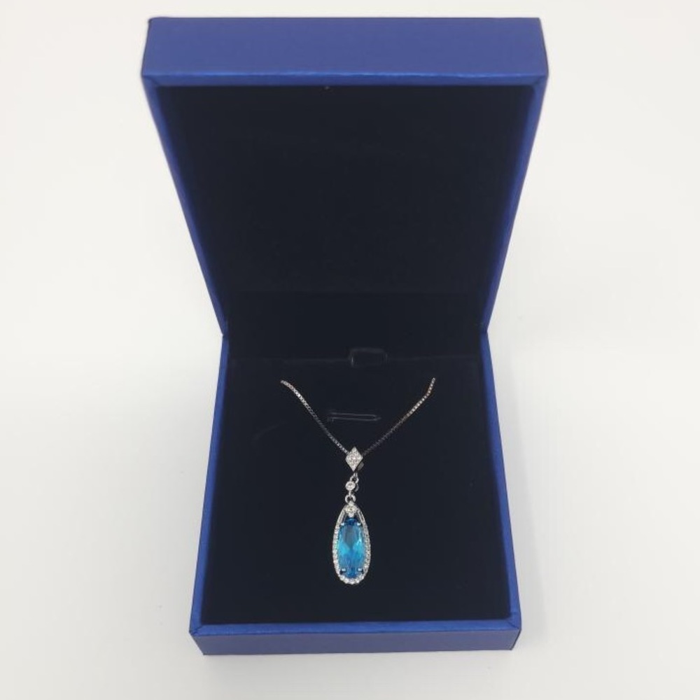 Sparkly Blue Pendant Necklace - Picture 2 of 4